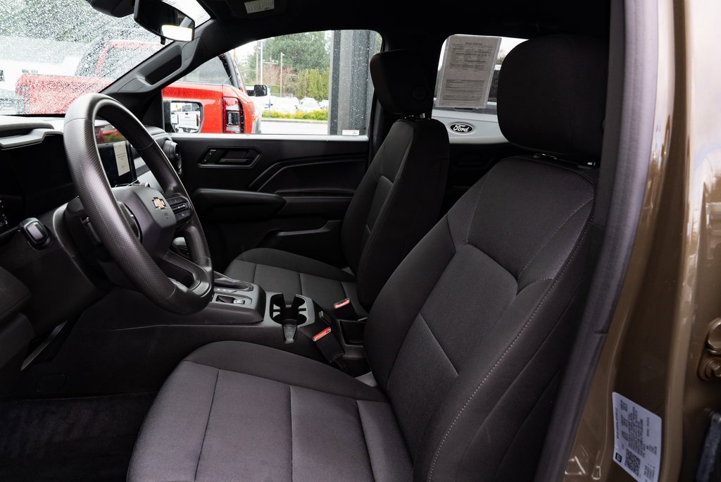 Used 2023 Chevrolet Colorado W/T image 16