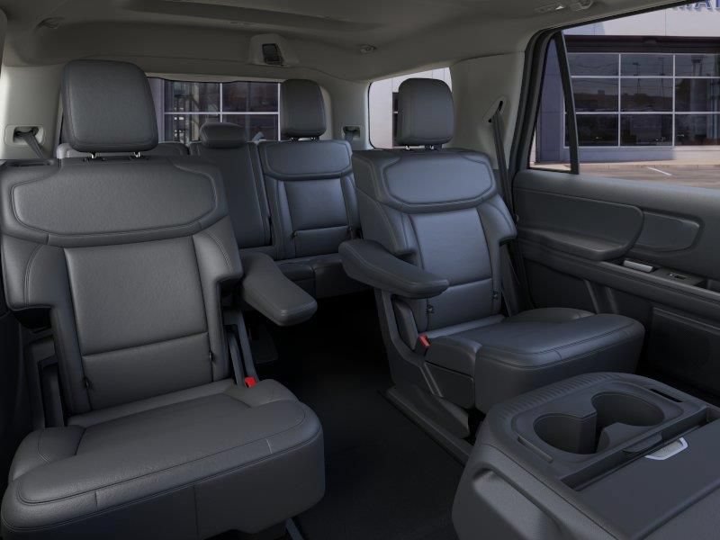 New 2026 Ford Expedition Active AWD/4WD image 15