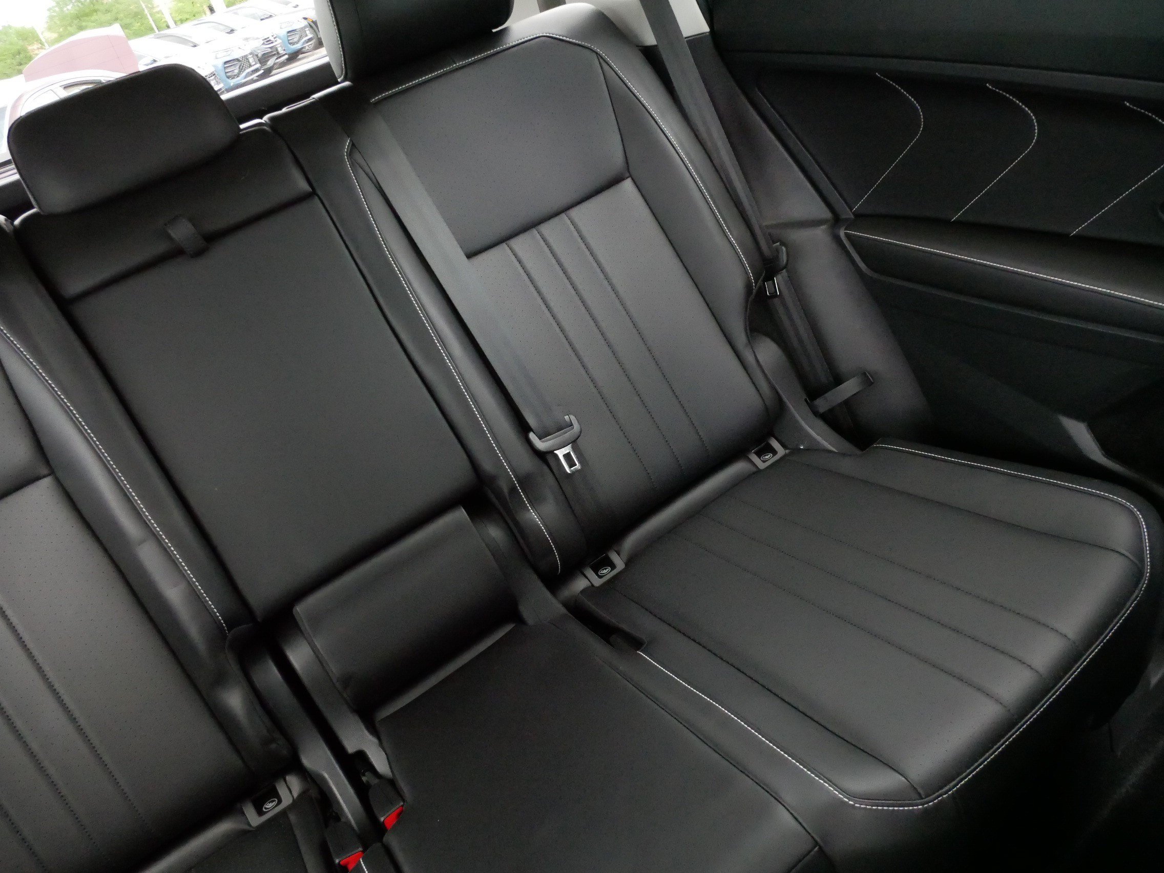 Certified 2024 Volkswagen Tiguan SE AWD/4WD image 14