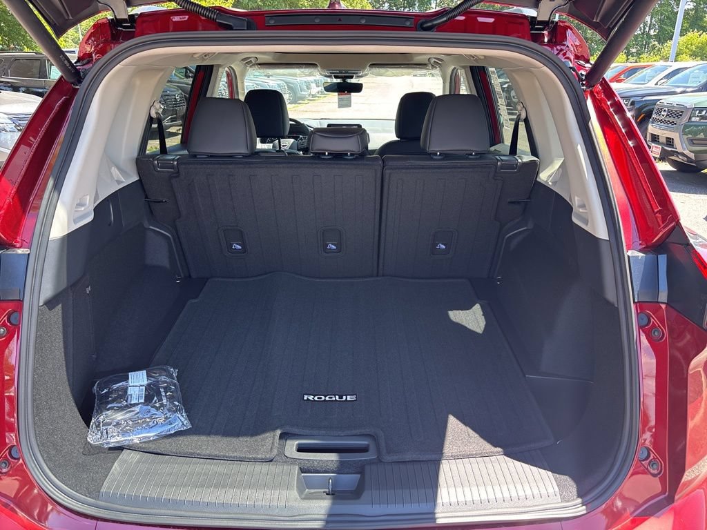 New 2026 Nissan Rogue Dark Armor AWD/4WD image 16