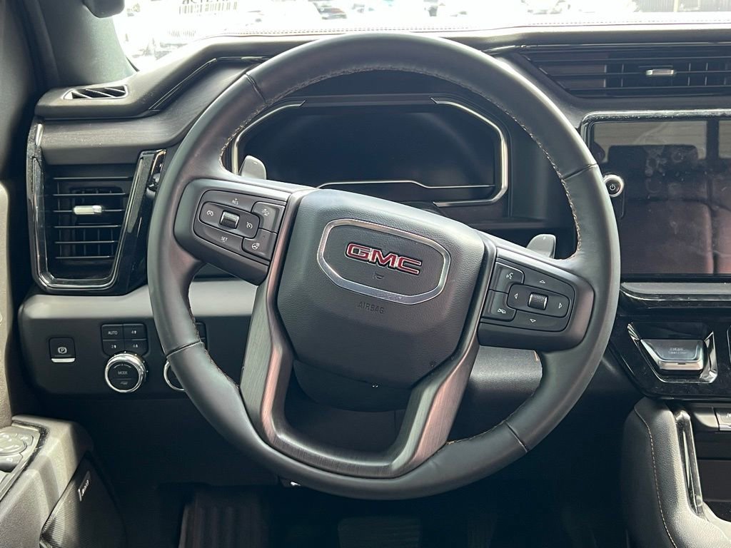 Used 2025 GMC Sierra 1500 AT4 w/ AT4 Premium Package AWD/4WD image 16