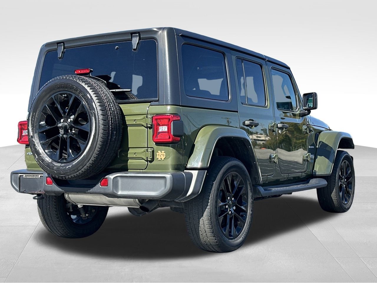 Used 2021 Jeep Wrangler Unlimited Sahara w/ Dual Top Group image 28