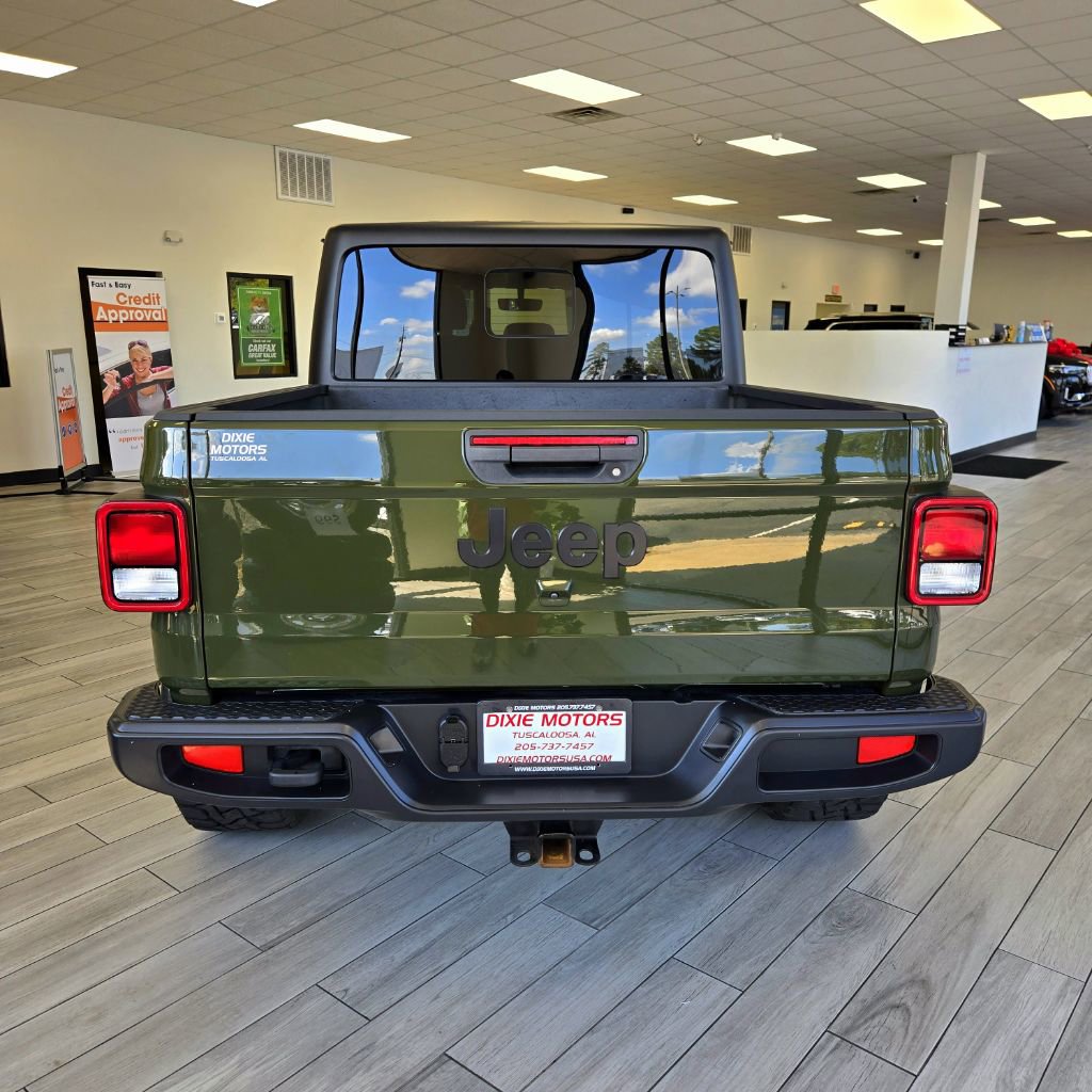 Used 2022 Jeep Gladiator Sport image 8