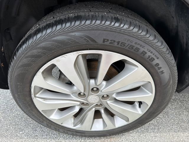Used 2019 Buick Encore Preferred FWD image 17