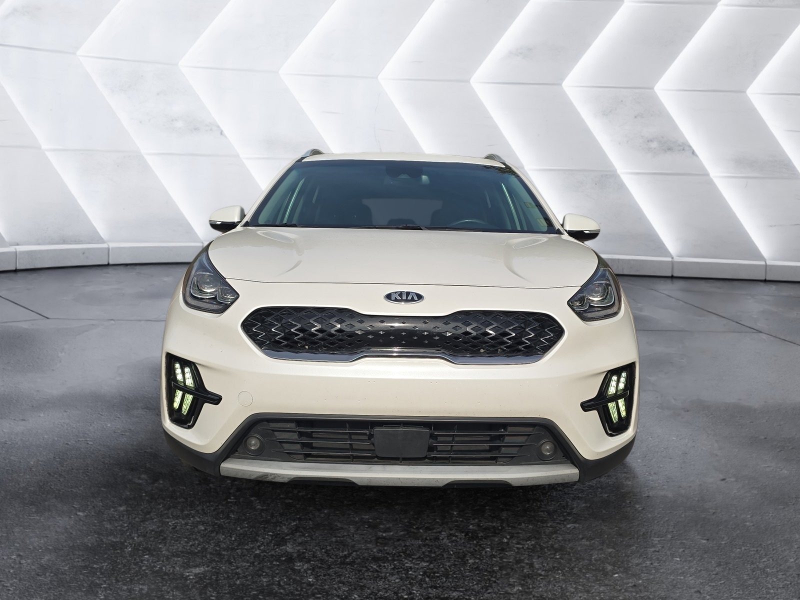 Used 2020 Kia Niro EX Premium image 8
