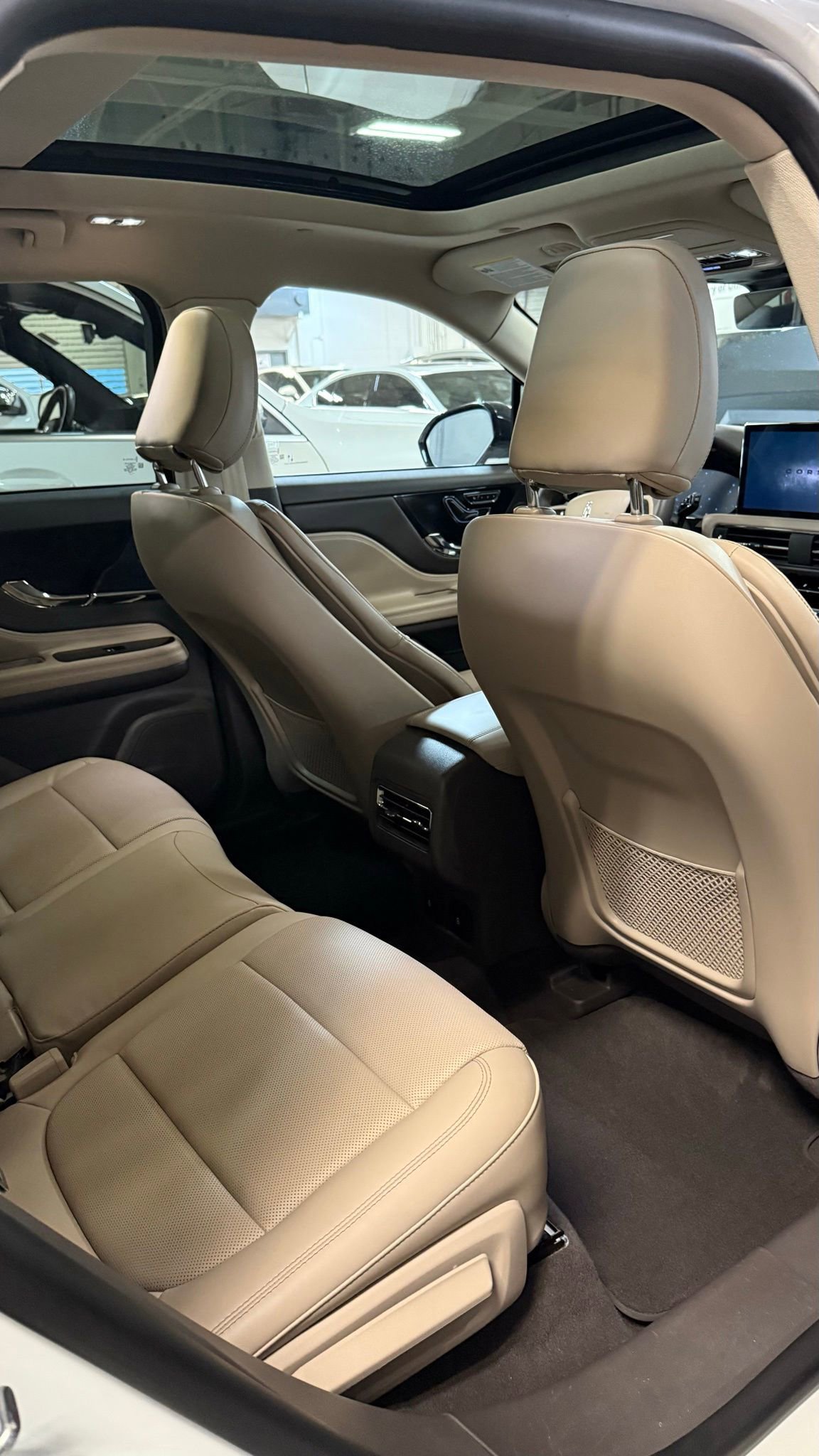 Used 2024 Lincoln Corsair Grand Touring w/ Equipment Group 301A image 12