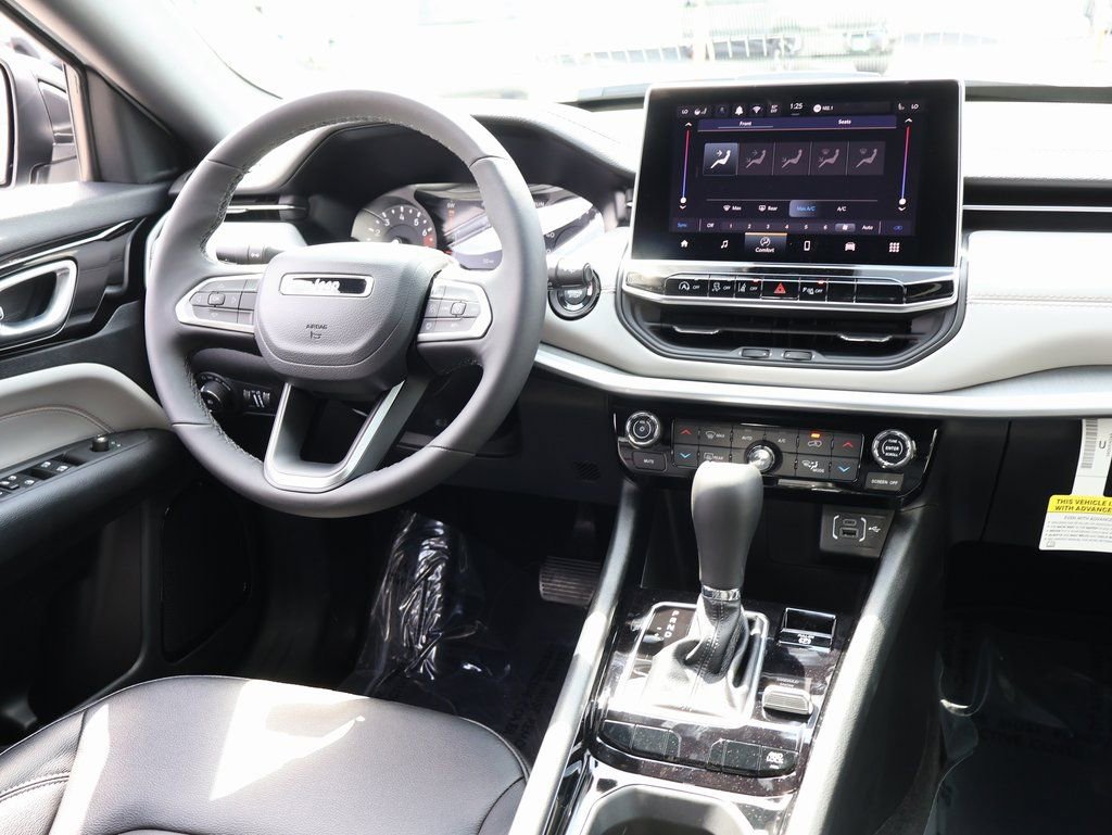 New 2026 Jeep Compass Limited AWD/4WD image 13
