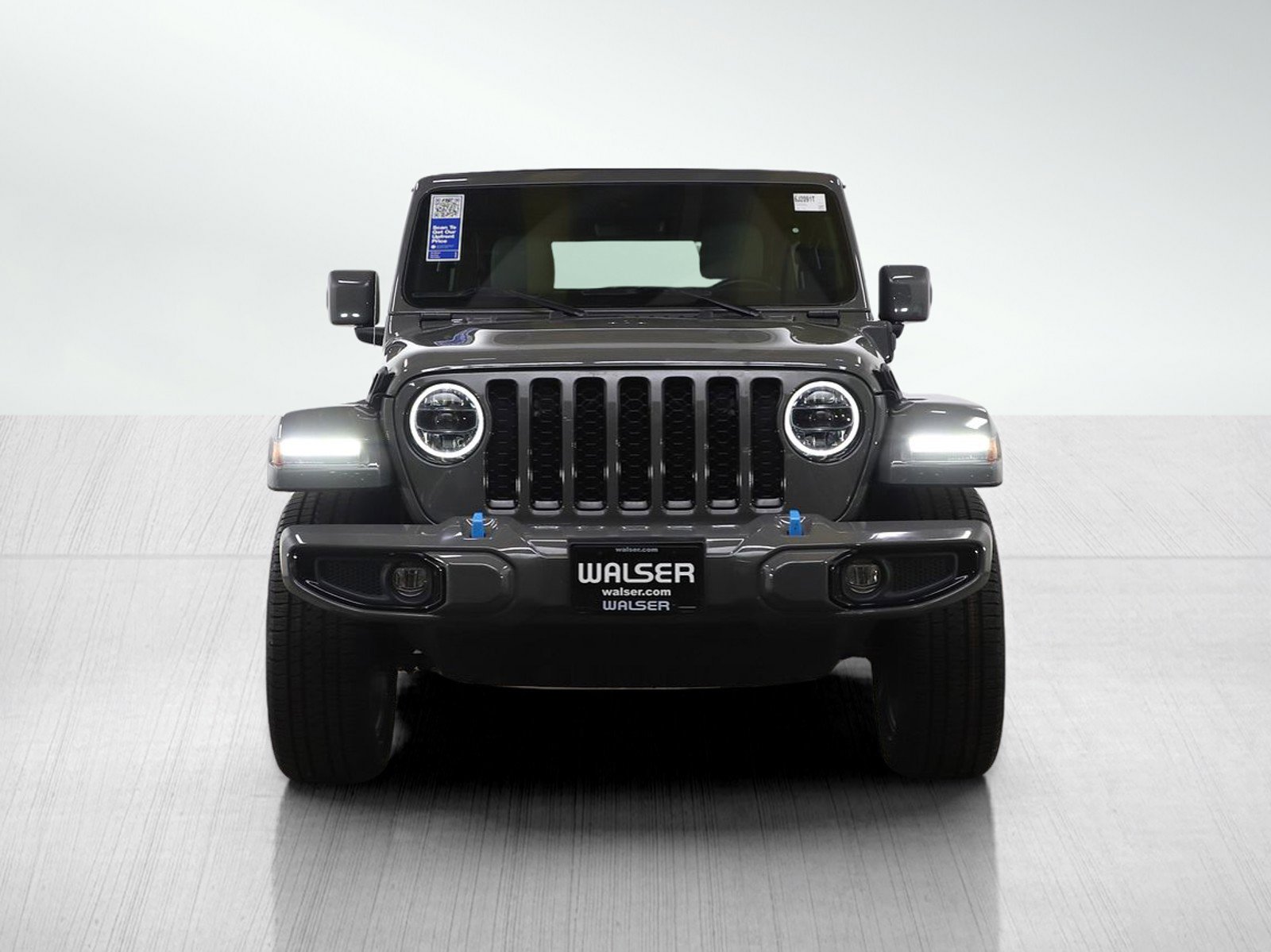 Used 2023 Jeep Wrangler Unlimited Sahara AWD/4WD image 8