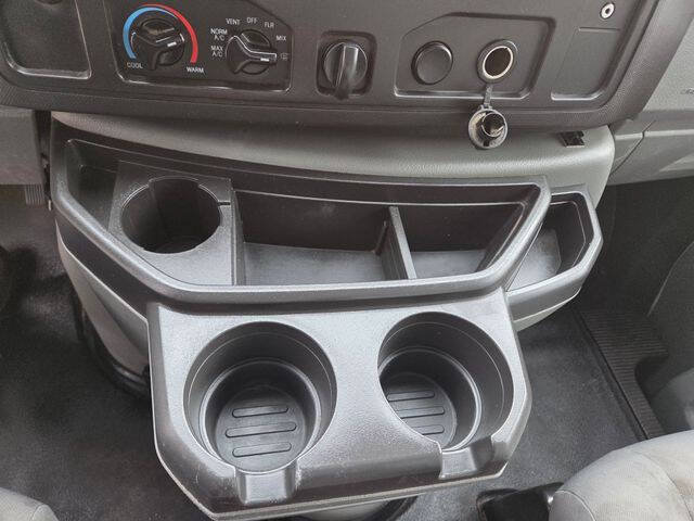 Used 2018 Ford E-350 and Econoline 350 Super Duty w/ Power Windows & Locks Group RWD image 27
