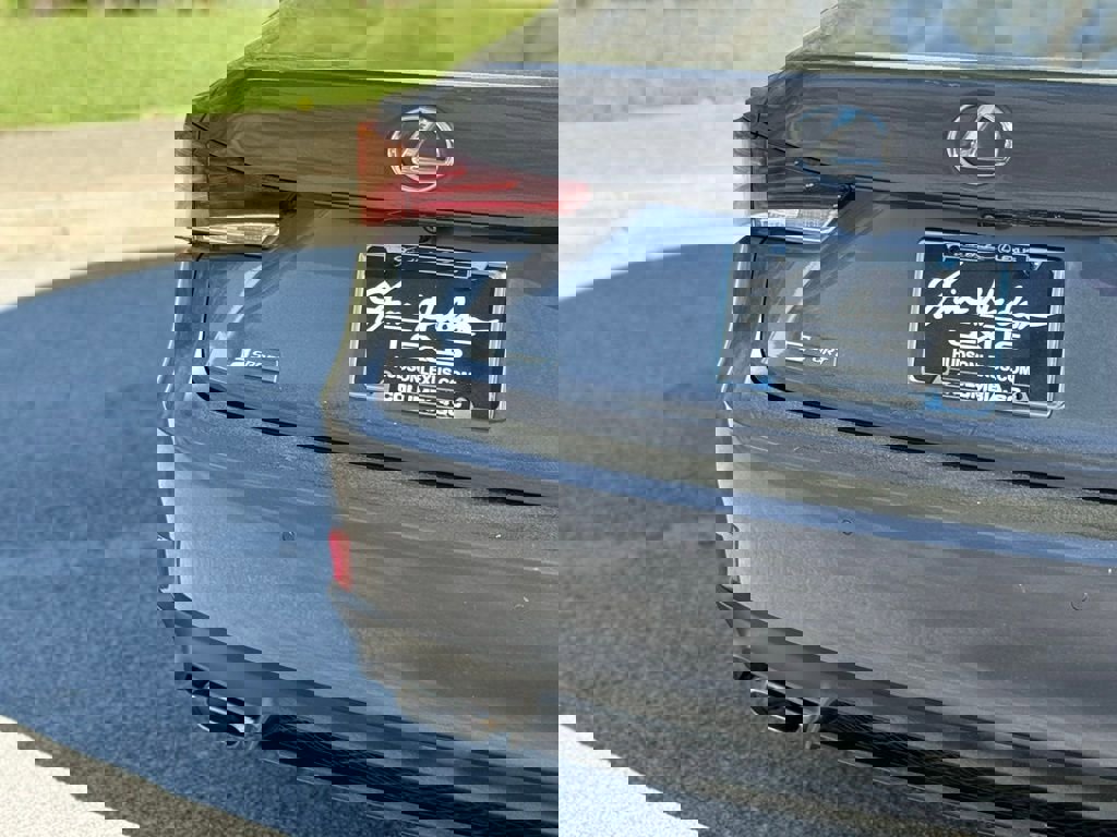 Used 2019 Lexus IS 300 F Sport w/ F Sport Package image 16