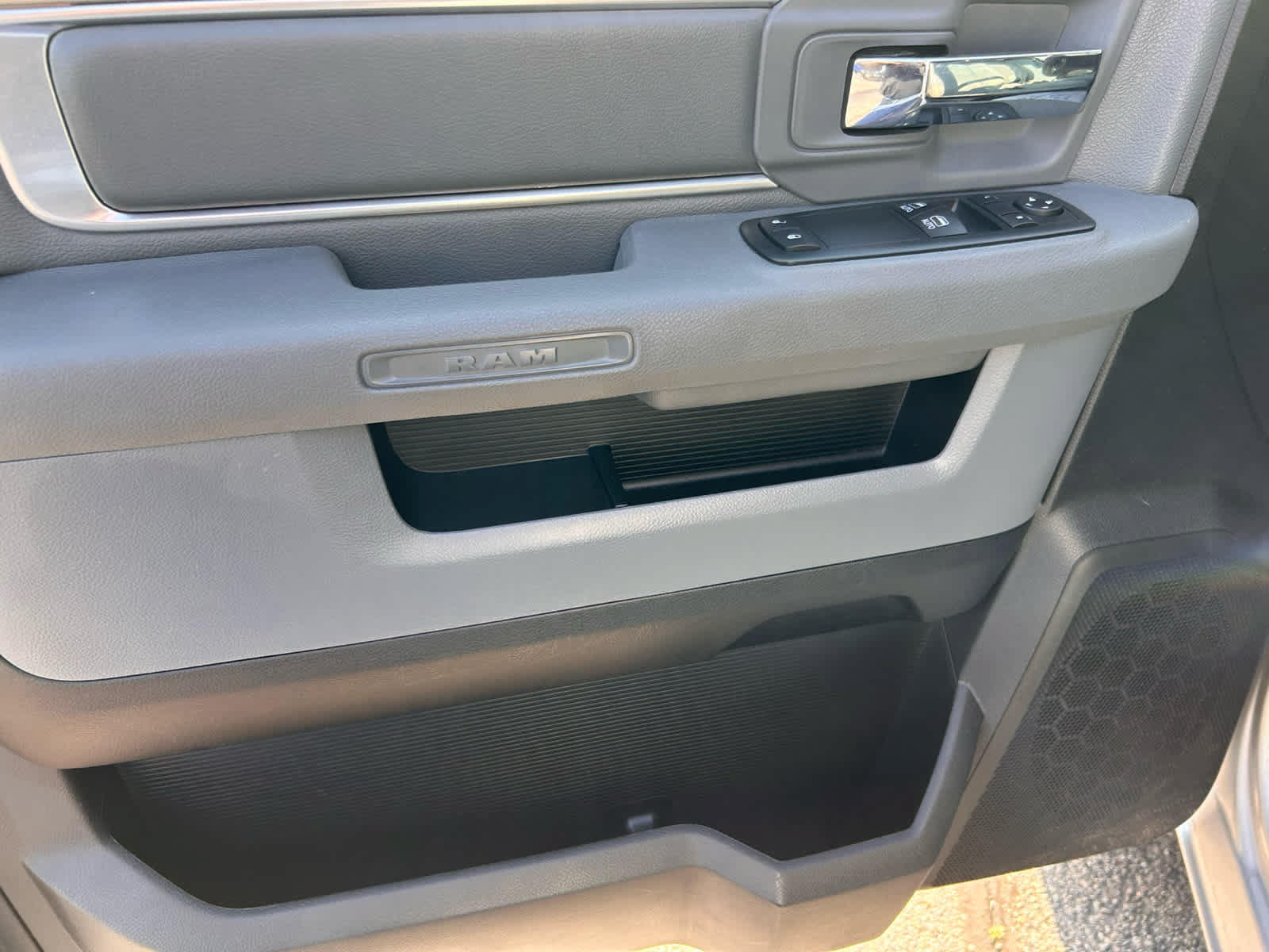 Used 2019 RAM 1500 Tradesman w/ Popular Equipment Group RWD image 10