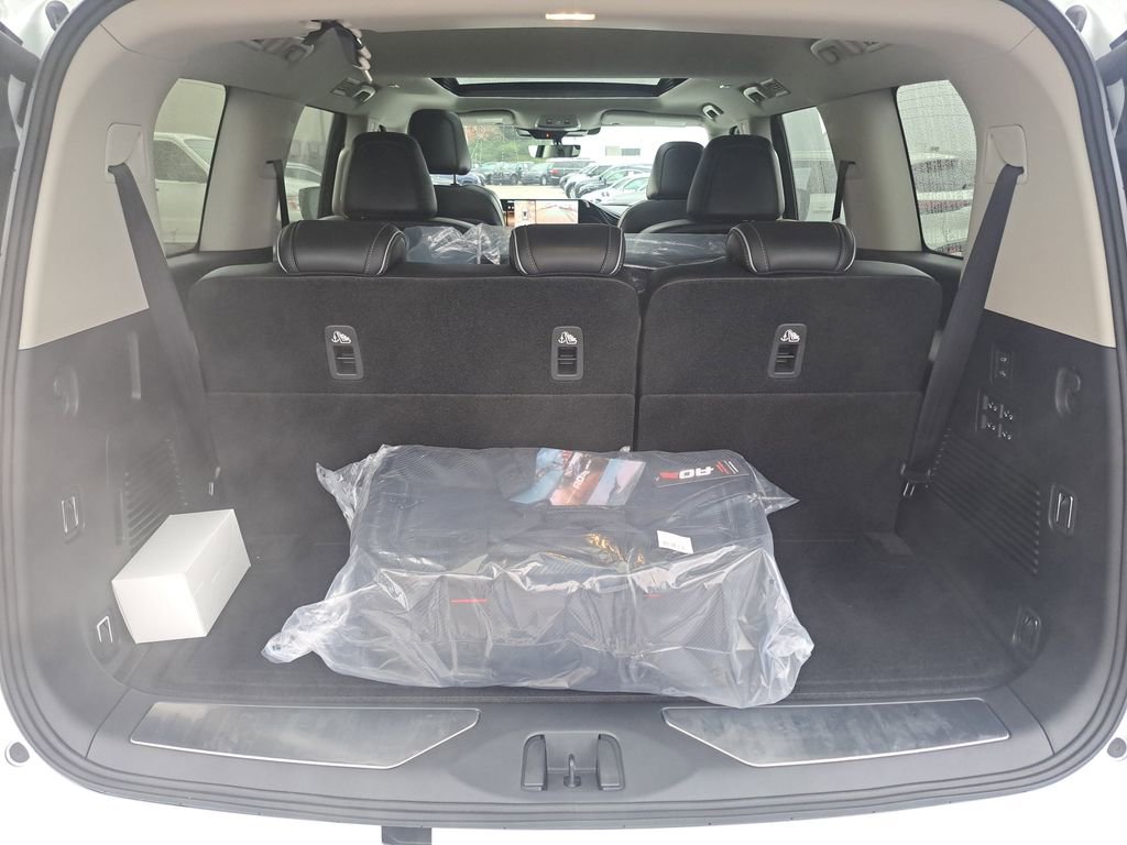 New 2026 INFINITI QX80 Luxe w/ Exterior Package image 19