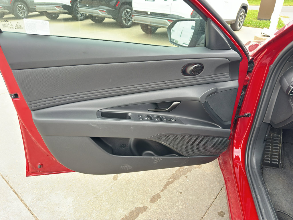 New 2025 Hyundai Elantra Sport image 11