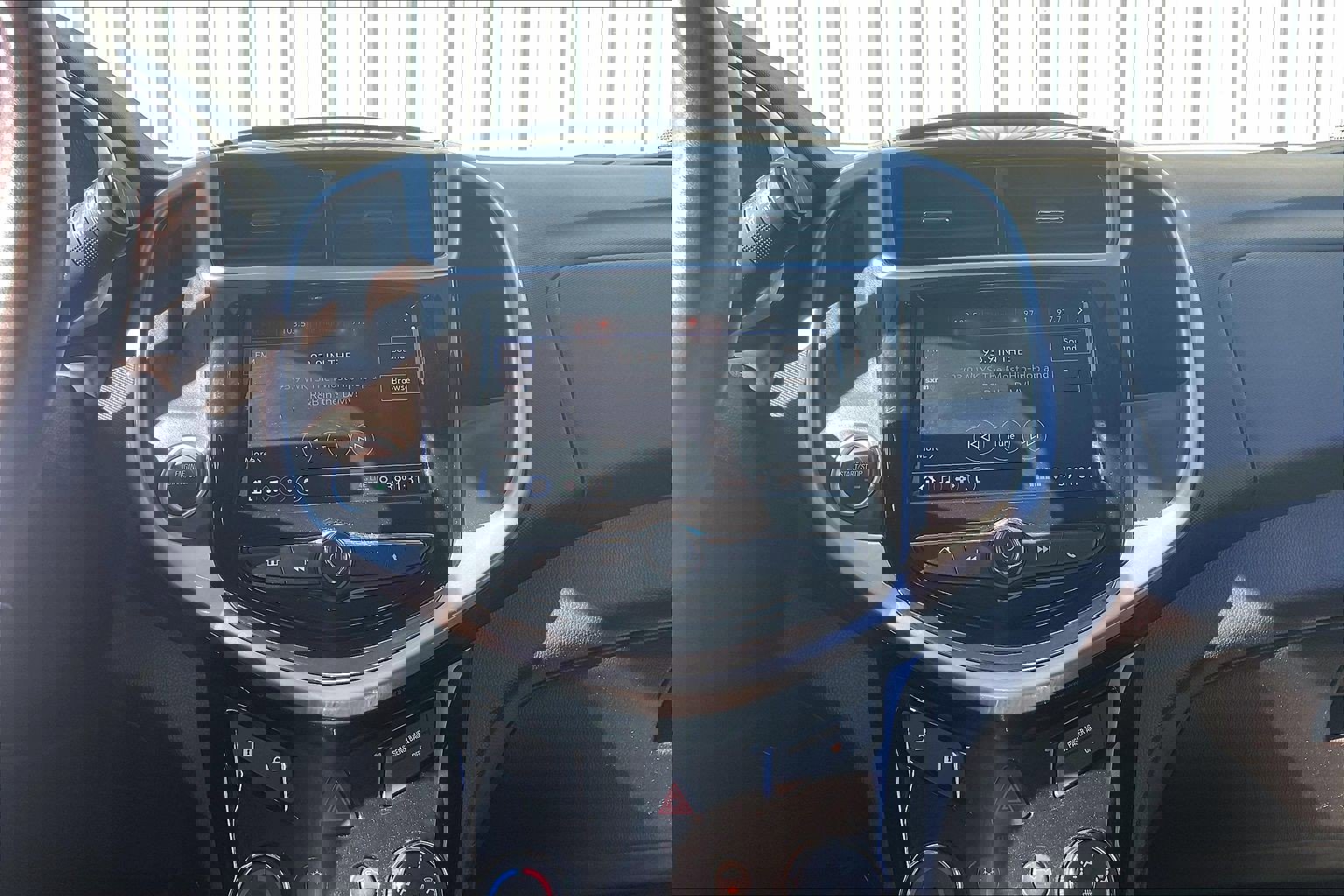 Used 2020 Chevrolet Sonic LT w/ Convenience Package image 37