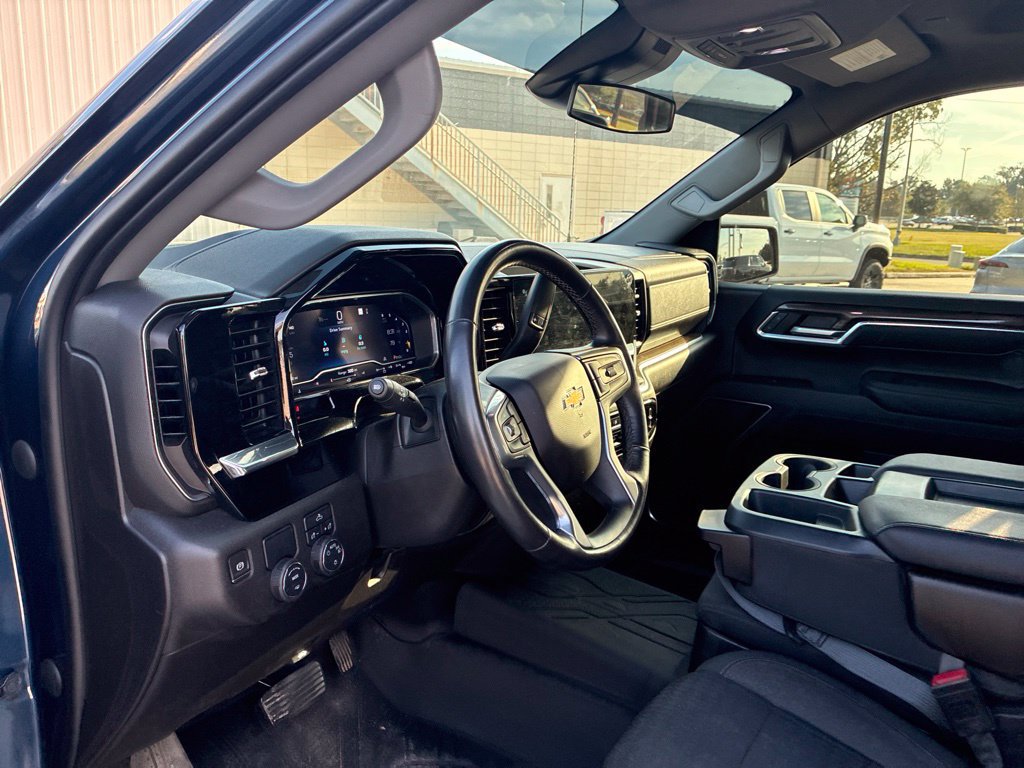 Used 2022 Chevrolet Silverado 1500 LT w/ Protection Package RWD image 22