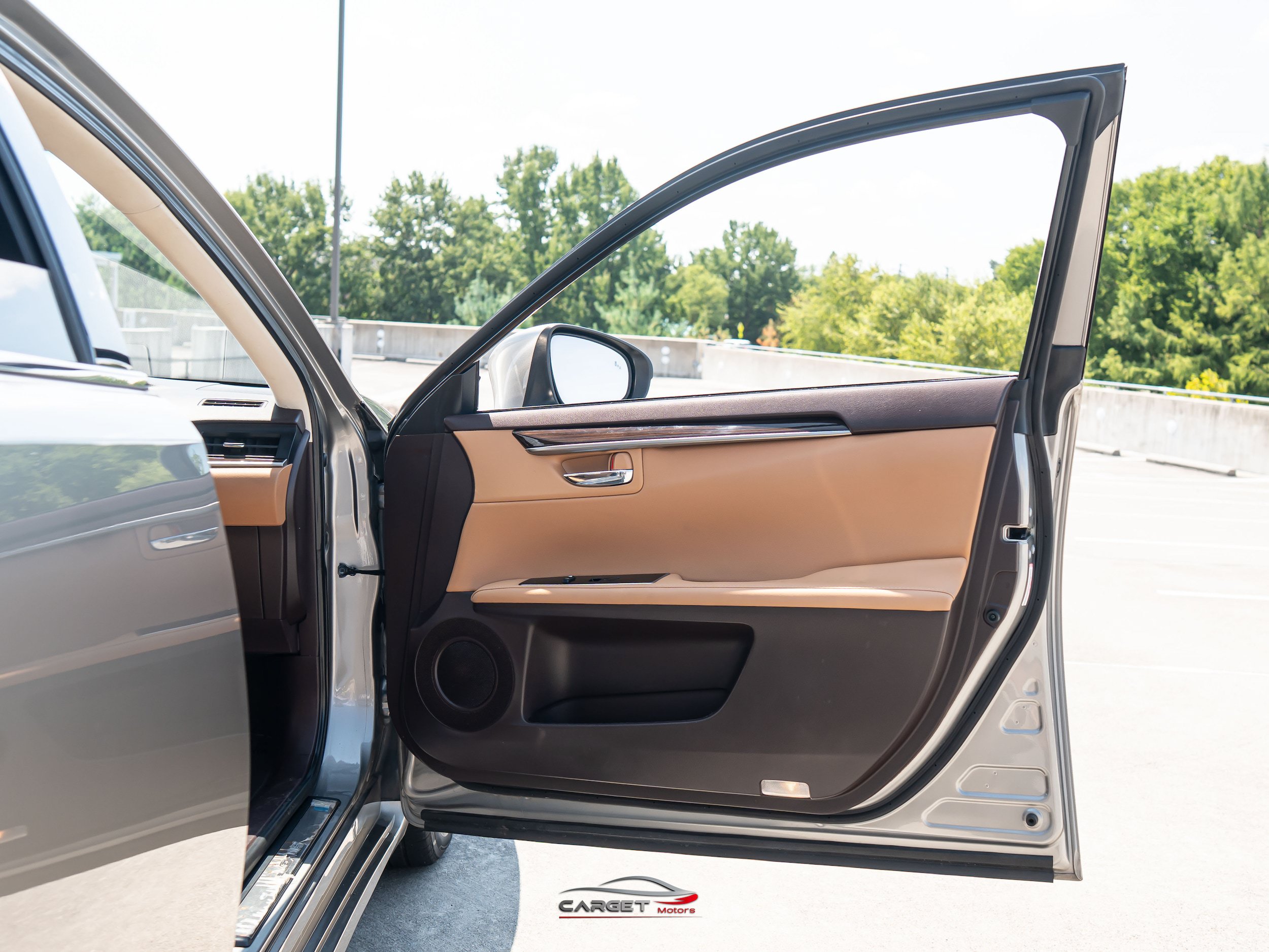 Used 2018 Lexus ES 350 w/ Navigation System Package FWD image 39