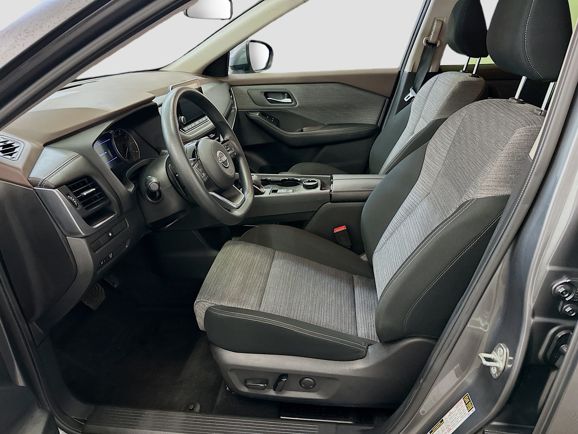 Used 2023 Nissan Rogue SV AWD/4WD image 13