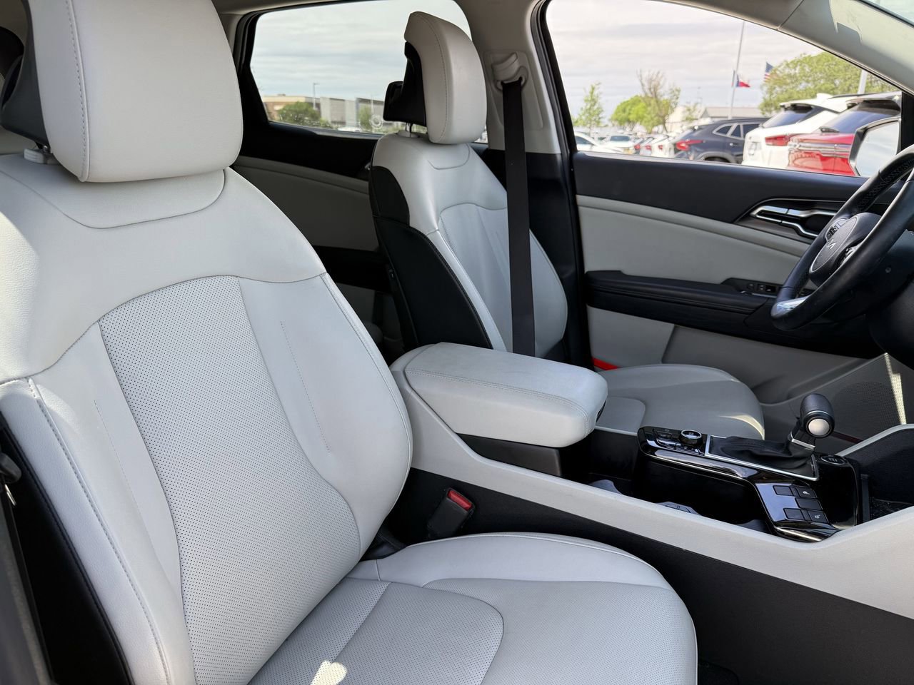 Used 2024 Kia Sportage EX FWD image 21