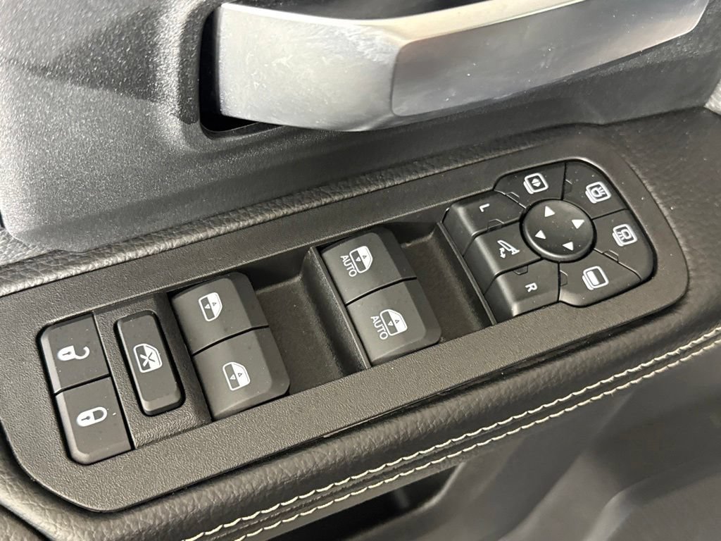 Used 2026 RAM 2500 Big Horn AWD/4WD image 27