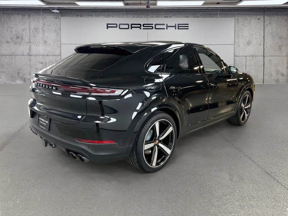 Certified 2026 Porsche Cayenne Coupe AWD/4WD image 9