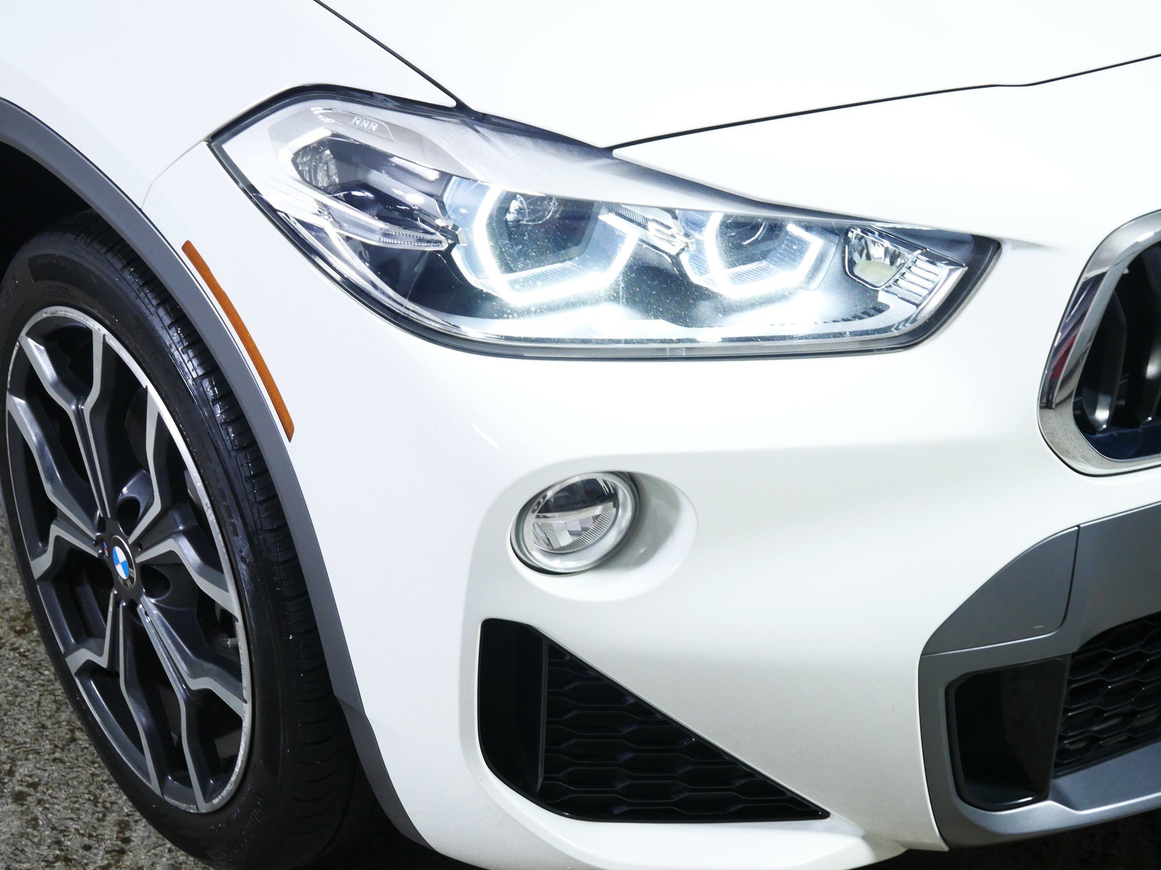 Used 2018 BMW X2 xDrive28i w/ M SportX Package image 16