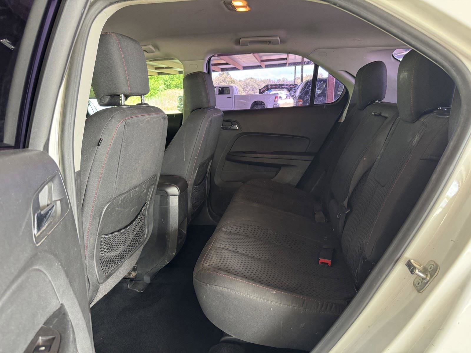 Used 2015 Chevrolet Equinox LS FWD image 29