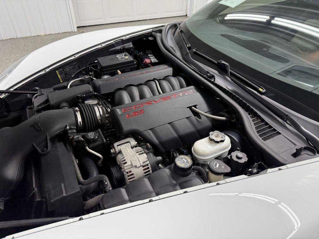 Used 2011 Chevrolet Corvette Grand Sport w/ Preferred Equipment Group RWD image 36