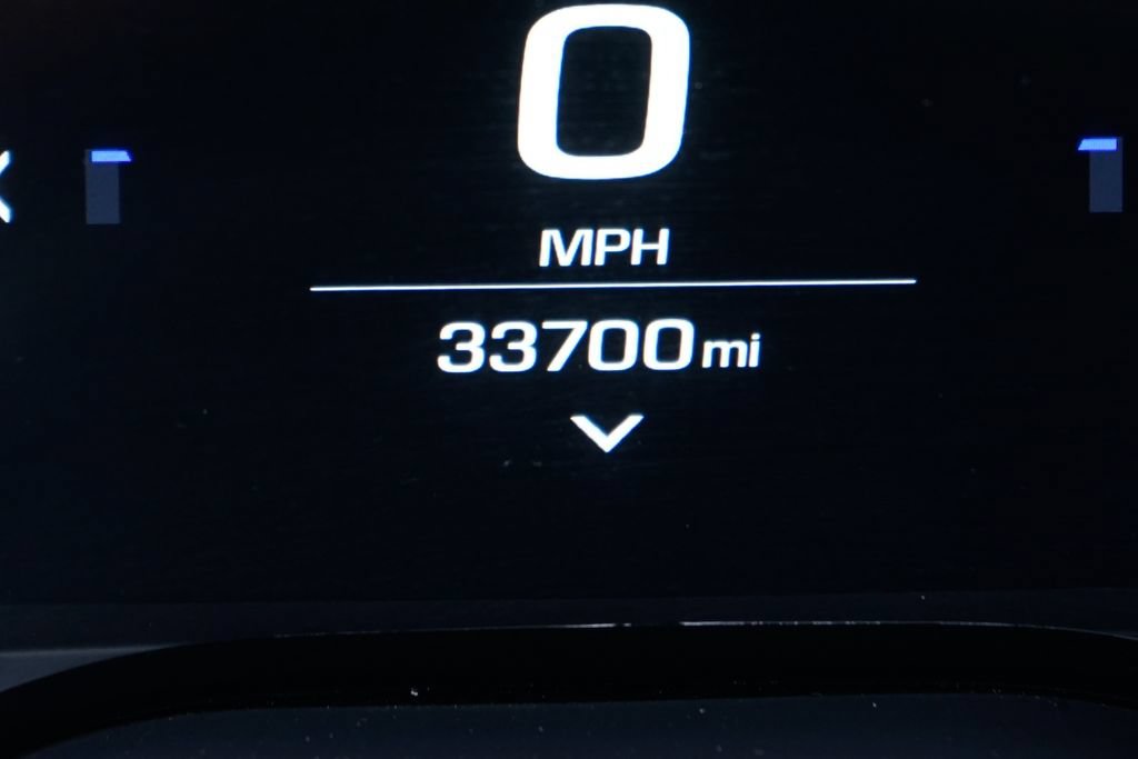 Used 2023 Chevrolet Camaro SS RWD image 26