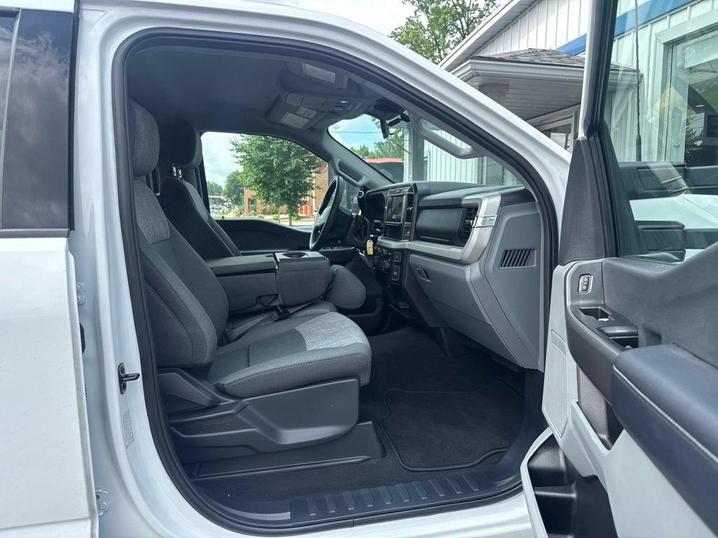 Used 2026 Ford F350 XLT AWD/4WD image 14