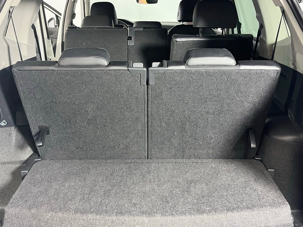 Used 2024 Volkswagen Tiguan Wolfsburg Edition image 19