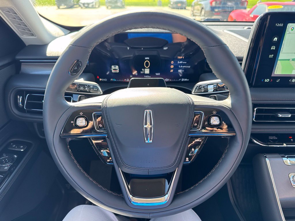 New 2027 Lincoln Aviator AWD image 28