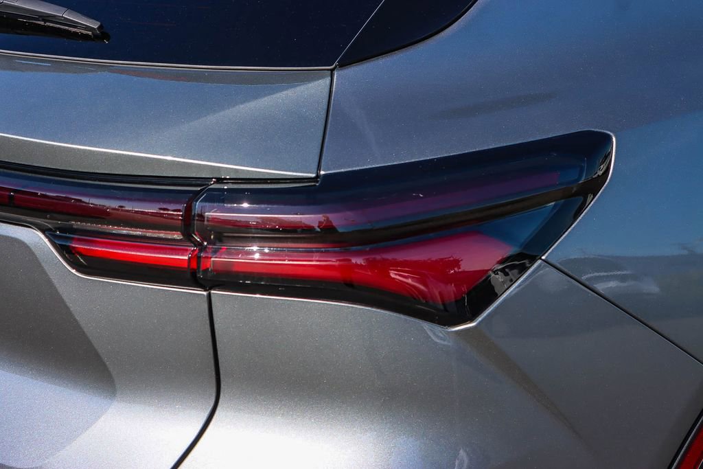 New 2026 Chevrolet Equinox EV LT image 8