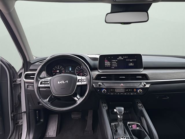 Used 2022 Kia Telluride EX w/ EX Premium Package image 18