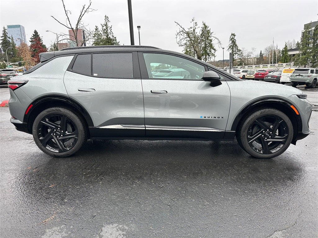 New 2026 Chevrolet Equinox EV RS image 6