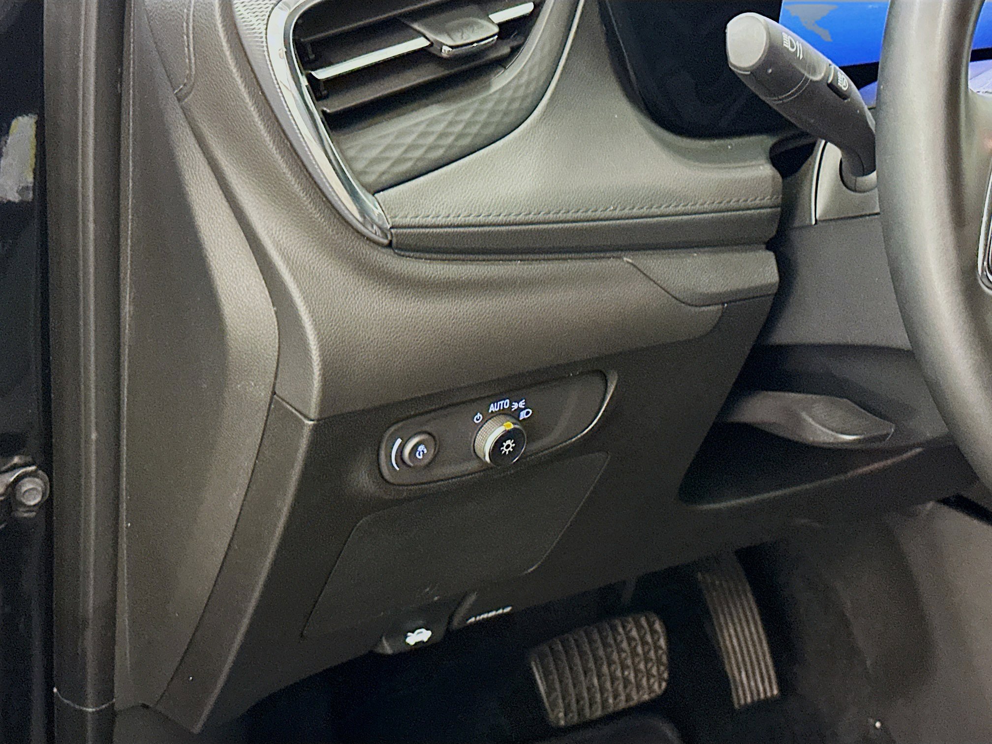 Used 2025 Buick Encore GX Preferred image 17