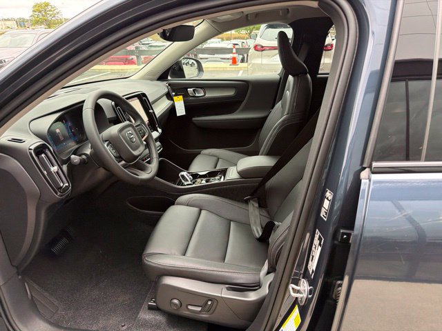 New 2026 Volvo XC40 B5 Ultra w/ Protection Package Premier AWD/4WD image 12