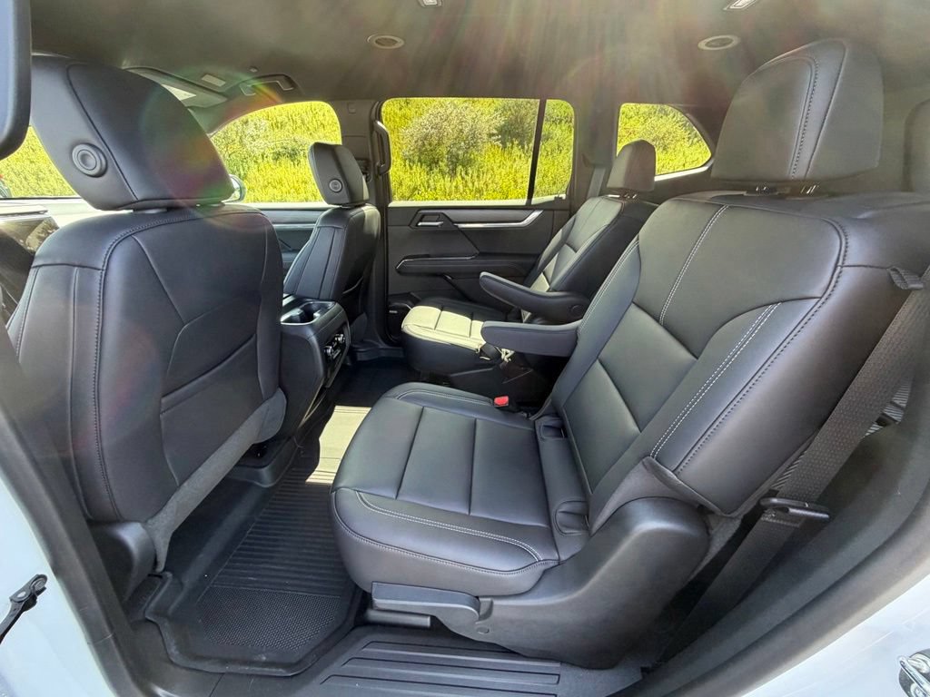Used 2026 GMC Acadia Elevation w/ Elevation Premium Package AWD/4WD image 51