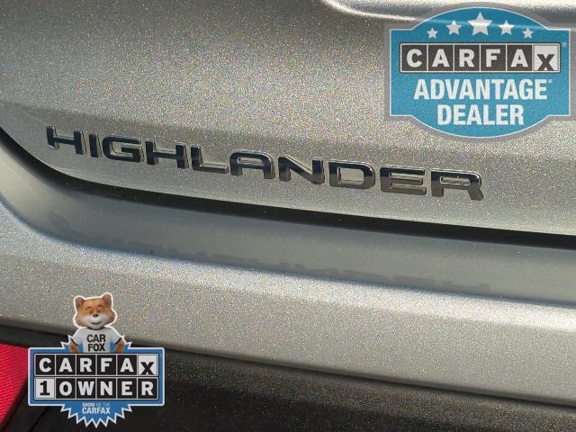 Used 2024 Toyota Highlander LE image 31