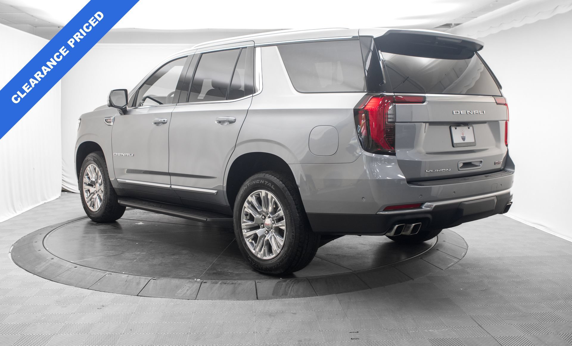 Used 2025 GMC Yukon Denali AWD/4WD image 5