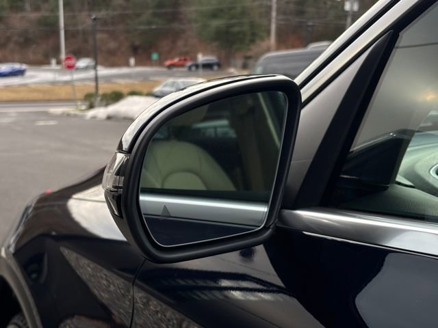 Used 2019 Mercedes-Benz GLC 300 4MATIC image 14