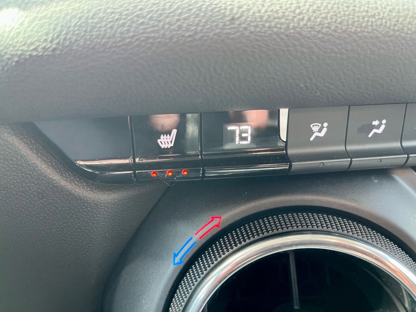 Used 2024 Chevrolet Blazer LT w/ Convenience Package FWD image 25