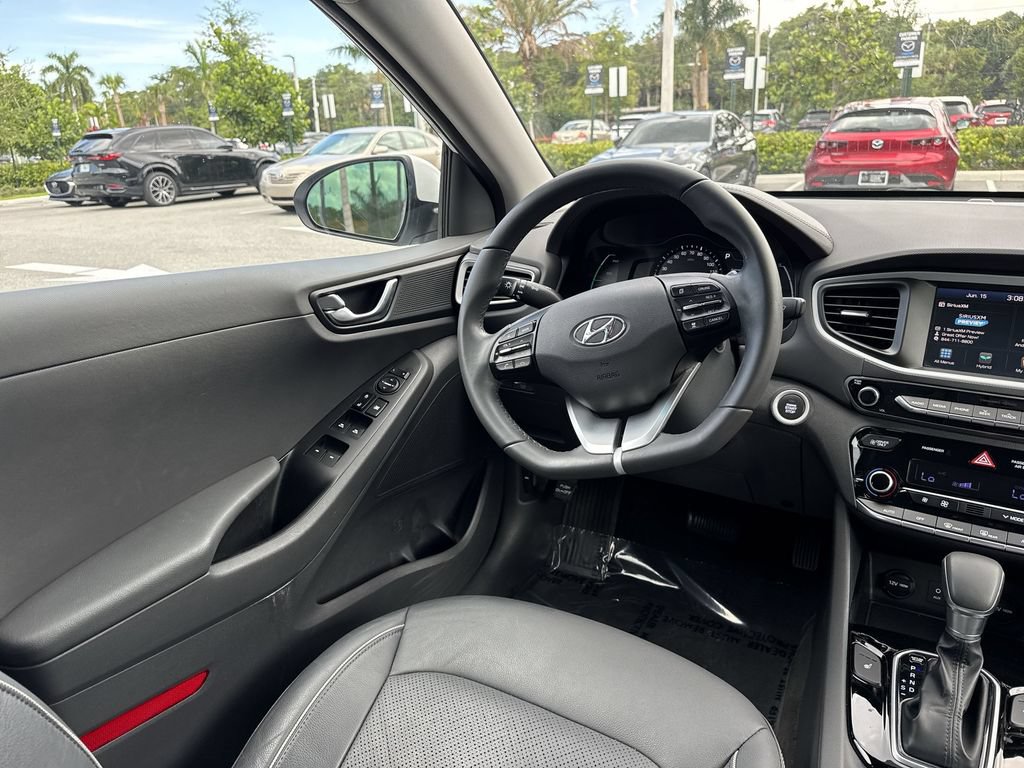 Used 2019 Hyundai Ioniq Limited FWD image 21