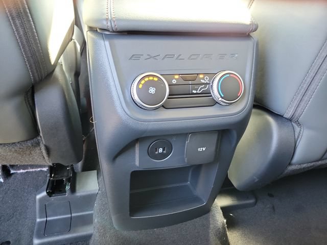 New 2026 Ford Explorer Active w/ Active Comfort Package RWD image 16