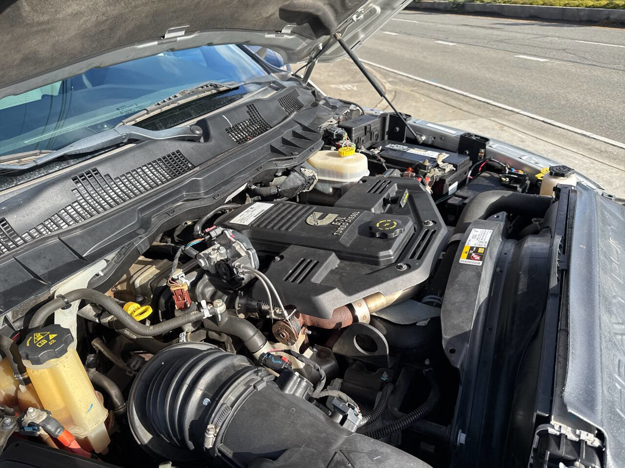 Used 2018 RAM 2500 Tradesman w/ Chrome Appearance Group image 12