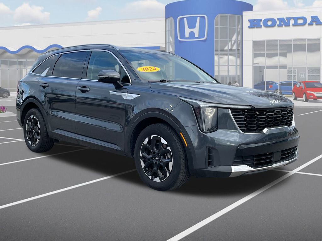 Used 2024 Kia Sorento S image 1