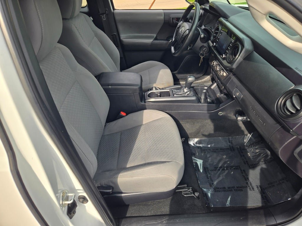 Used 2021 Toyota Tacoma SR RWD image 6