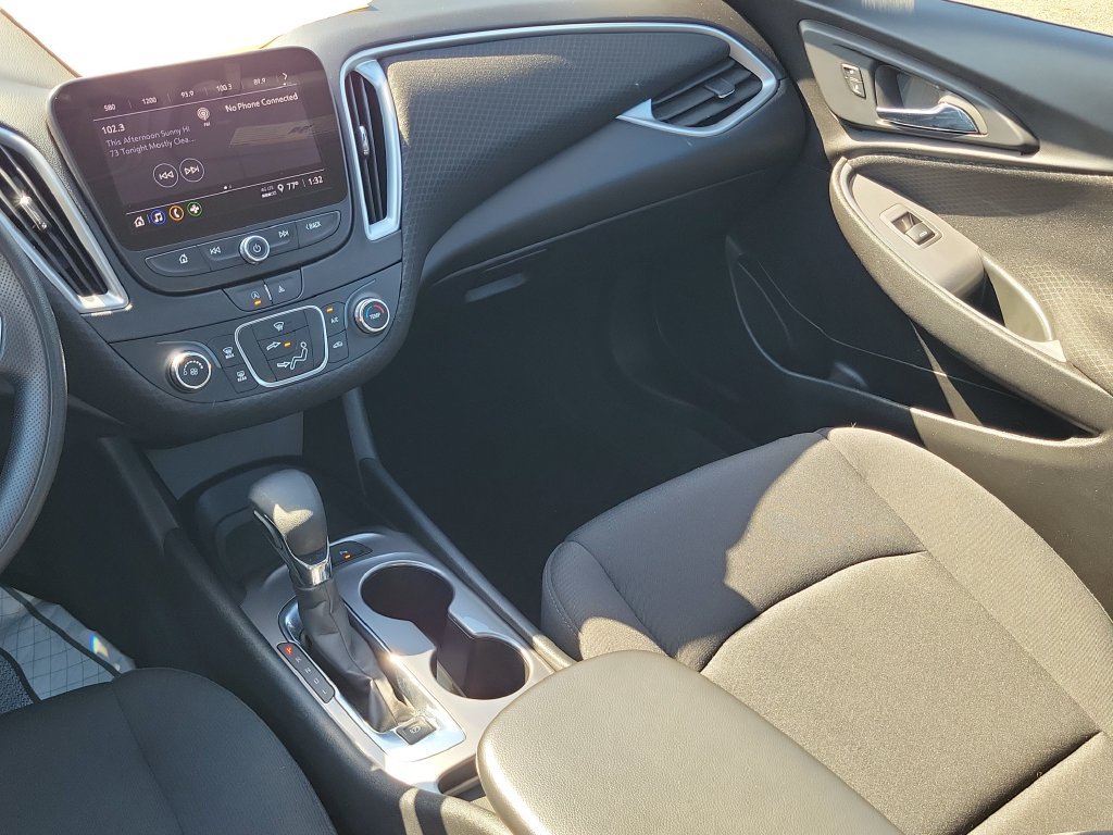 Used 2024 Chevrolet Malibu LS FWD image 29