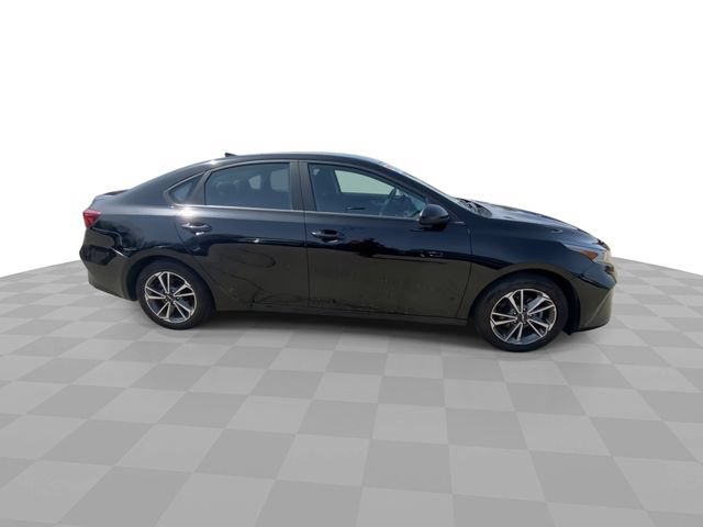 Used 2023 Kia Forte LXS FWD image 3