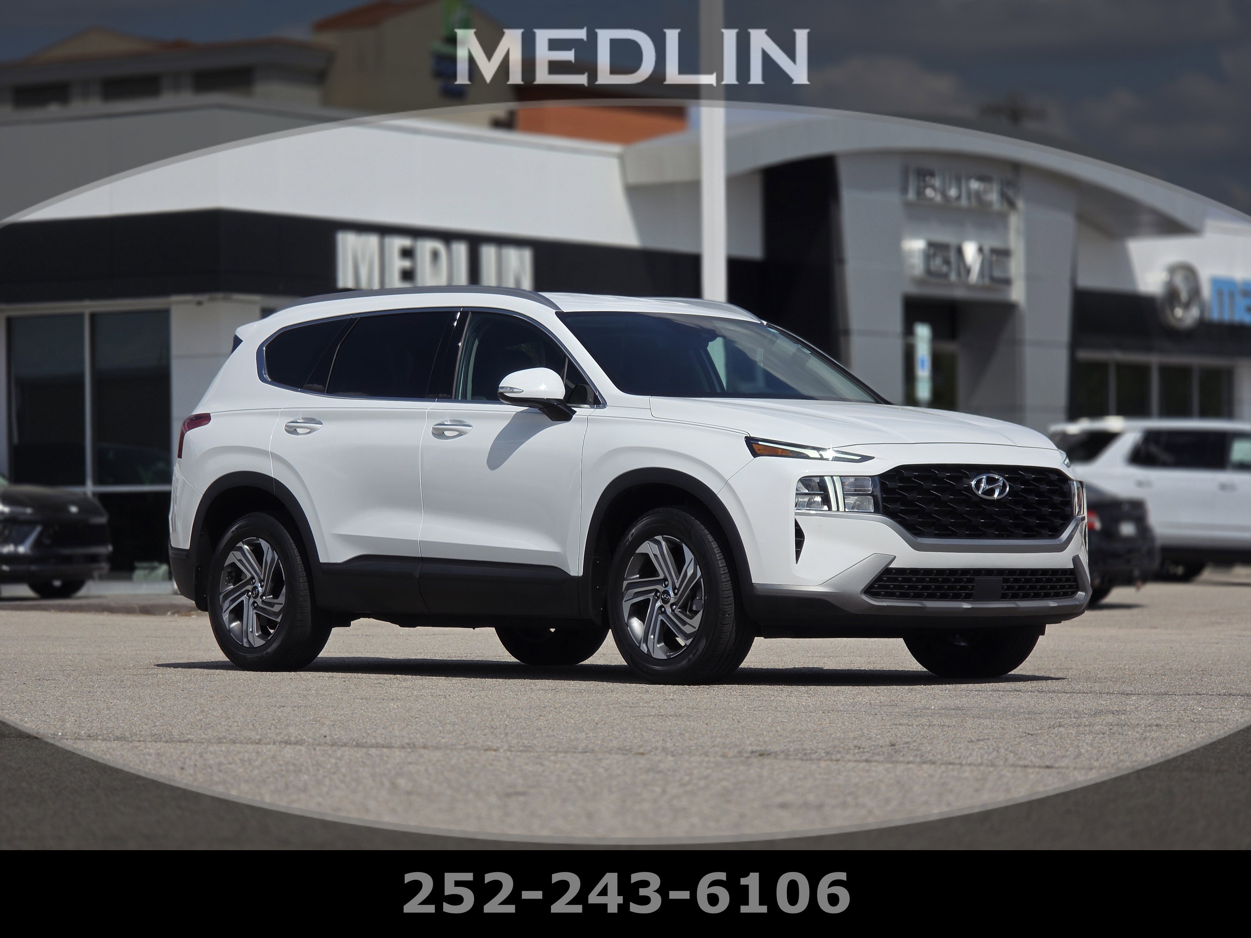Used 2023 Hyundai Santa Fe SEL image 1