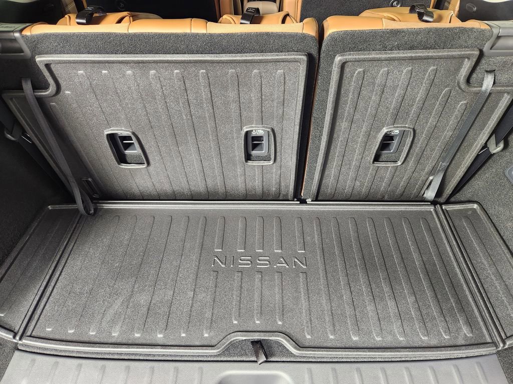New 2026 Nissan Pathfinder Platinum image 15